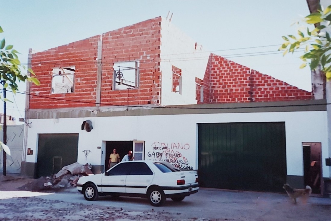 Ampliación en construcción, 1996