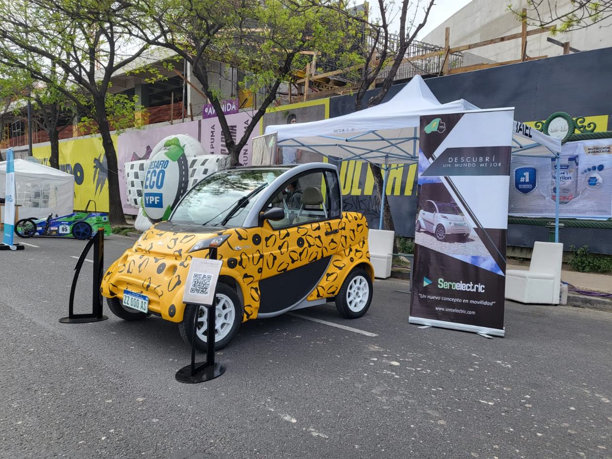 Sero Electric con diseño animal print en el Desafío Eco YPF