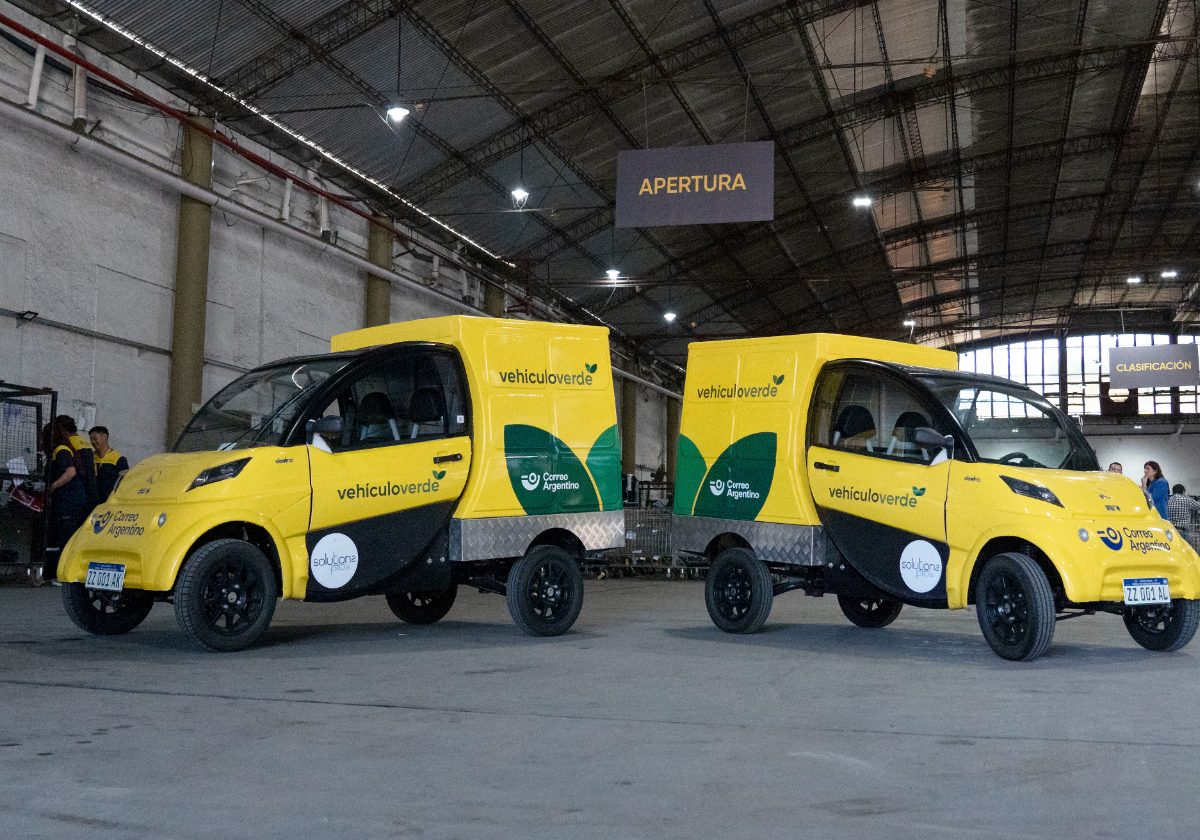 Utilitarios eléctricos Vehículo Verde entregados a Correo Argentino